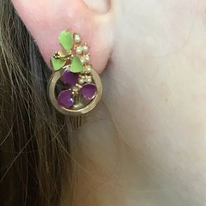 Vintage screw back earrings. SOLD